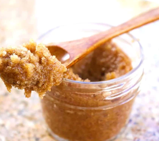 Foaming Turmeric Sugar Scrub